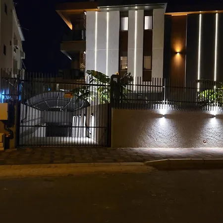 Apartament Diker Port 2 *